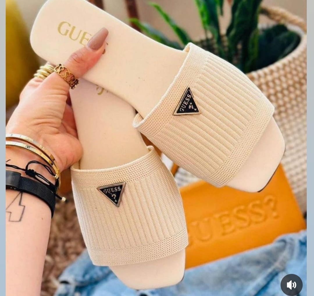 SANDALIAS G.U.E.S.S